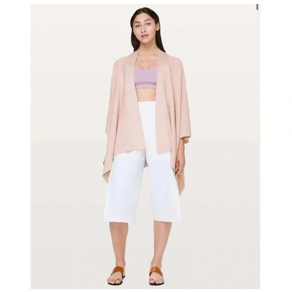 LULULEMON - Dreamweaver Wrap in Heathered Misty Pink Cashmere Blend - Picture 1 of 5